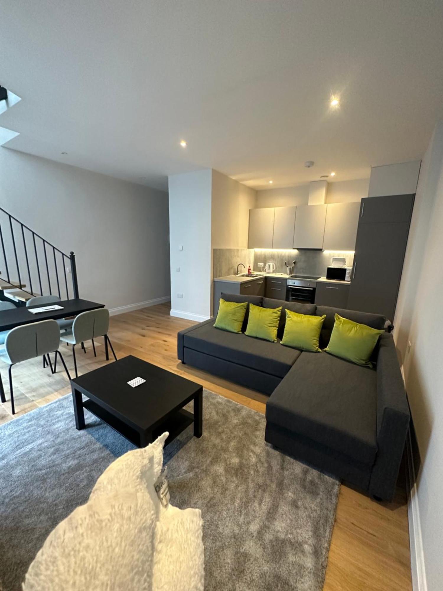 Winchester Street Apartments By Urban Abode 贝辛斯托克 外观 照片